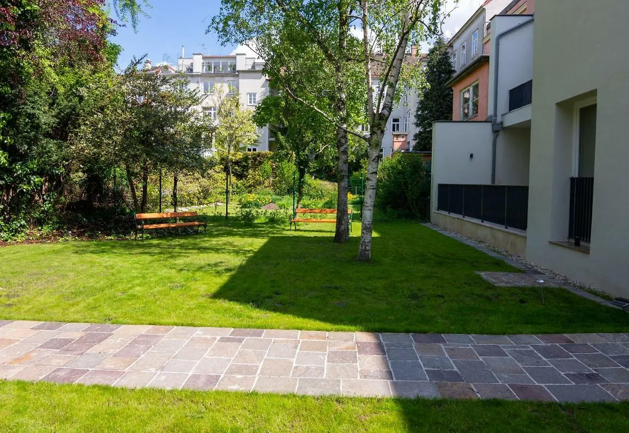 Est Residence Schoenbrunn Vienna - Apartments 0*,