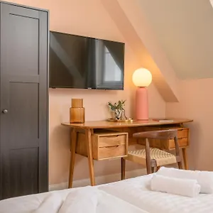 Palais Palffy Suits Apartament