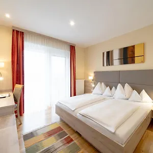 hotellátogatás