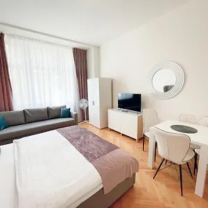 hotellátogatás