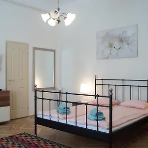 hotellátogatás