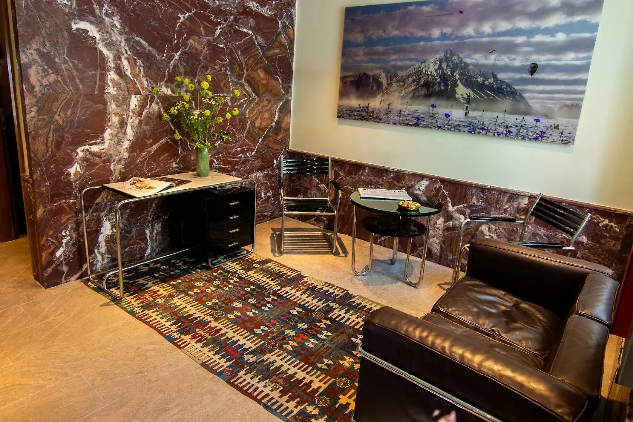 Est Residence Schoenbrunn Vienna - Apartments 0*,